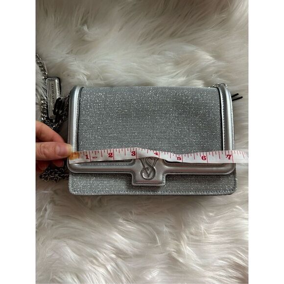 VICTORIA'S SECRET Shimmering Silver Logo BLING MINI CROSSBODY BAG y2k clutch cro - Picture 9 of 11